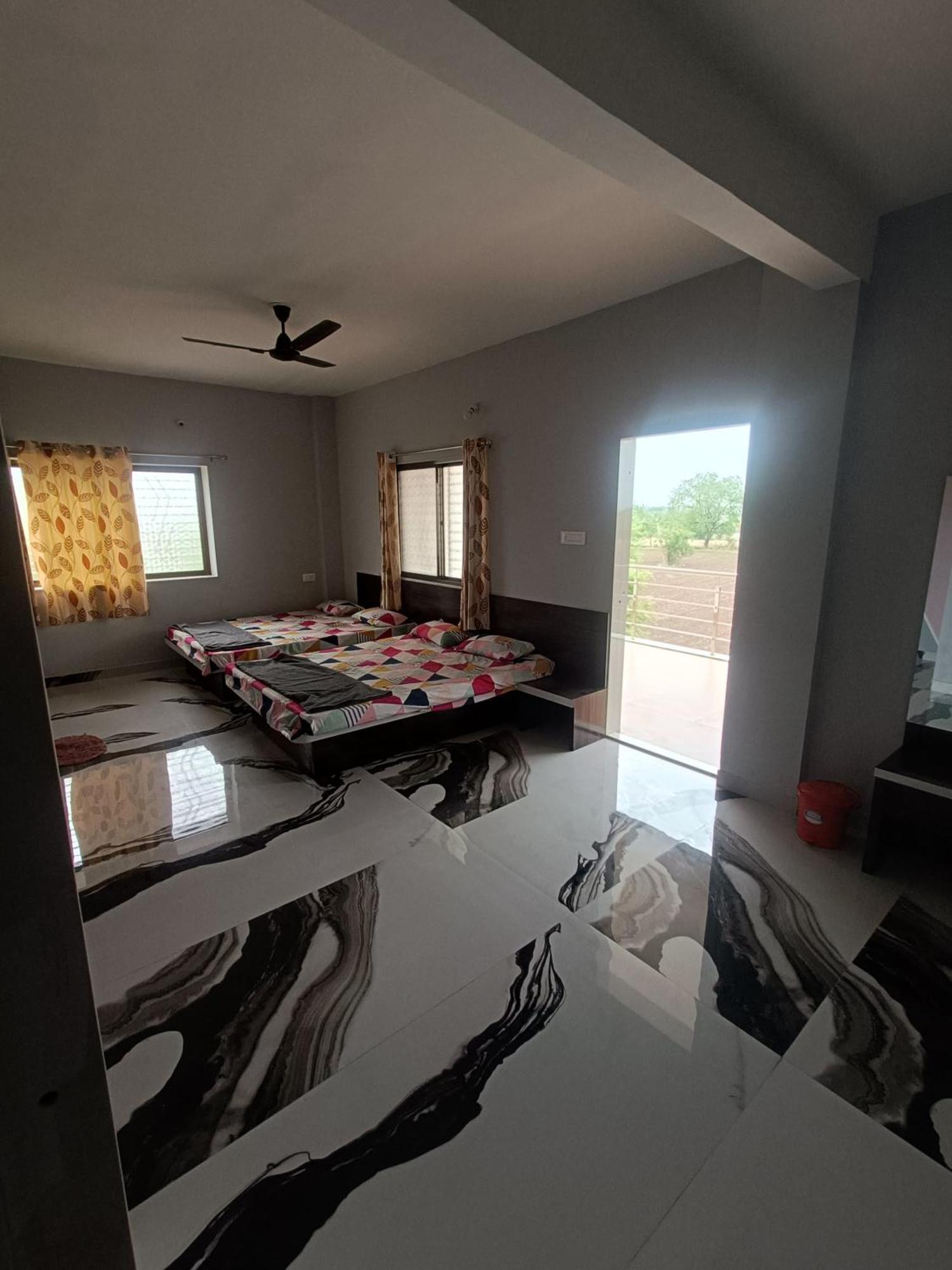 Matoshree Guesthouse Akalkot 外观 照片